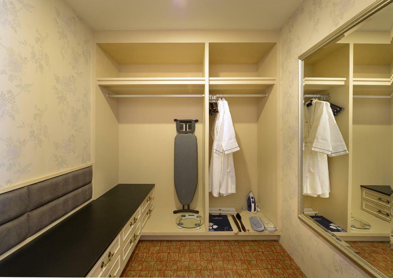 Golden Tulip Rs Boutique Hotel-Tainan Exterior photo